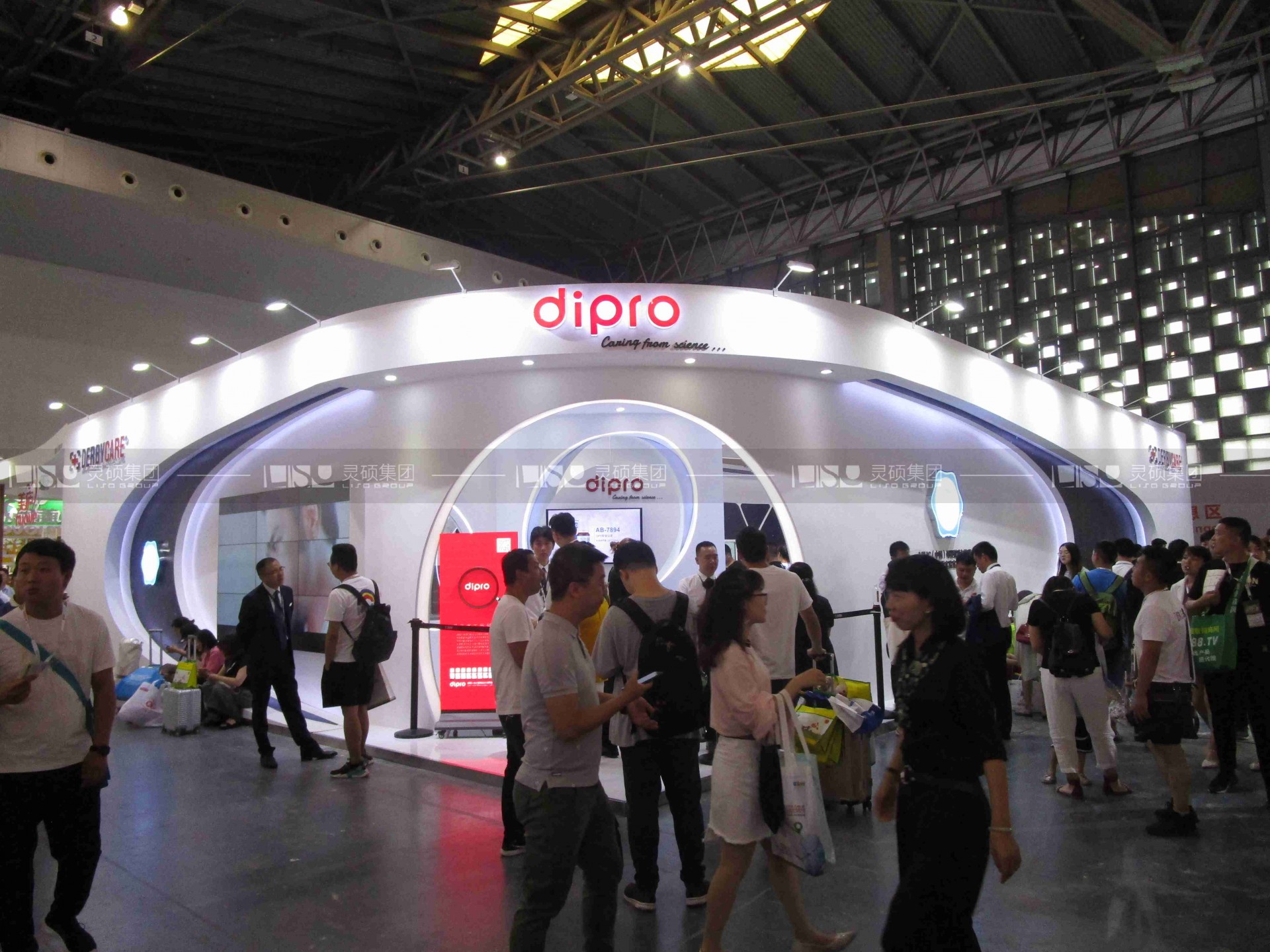 德貝康愛- CBME孕嬰童展展臺設計案例