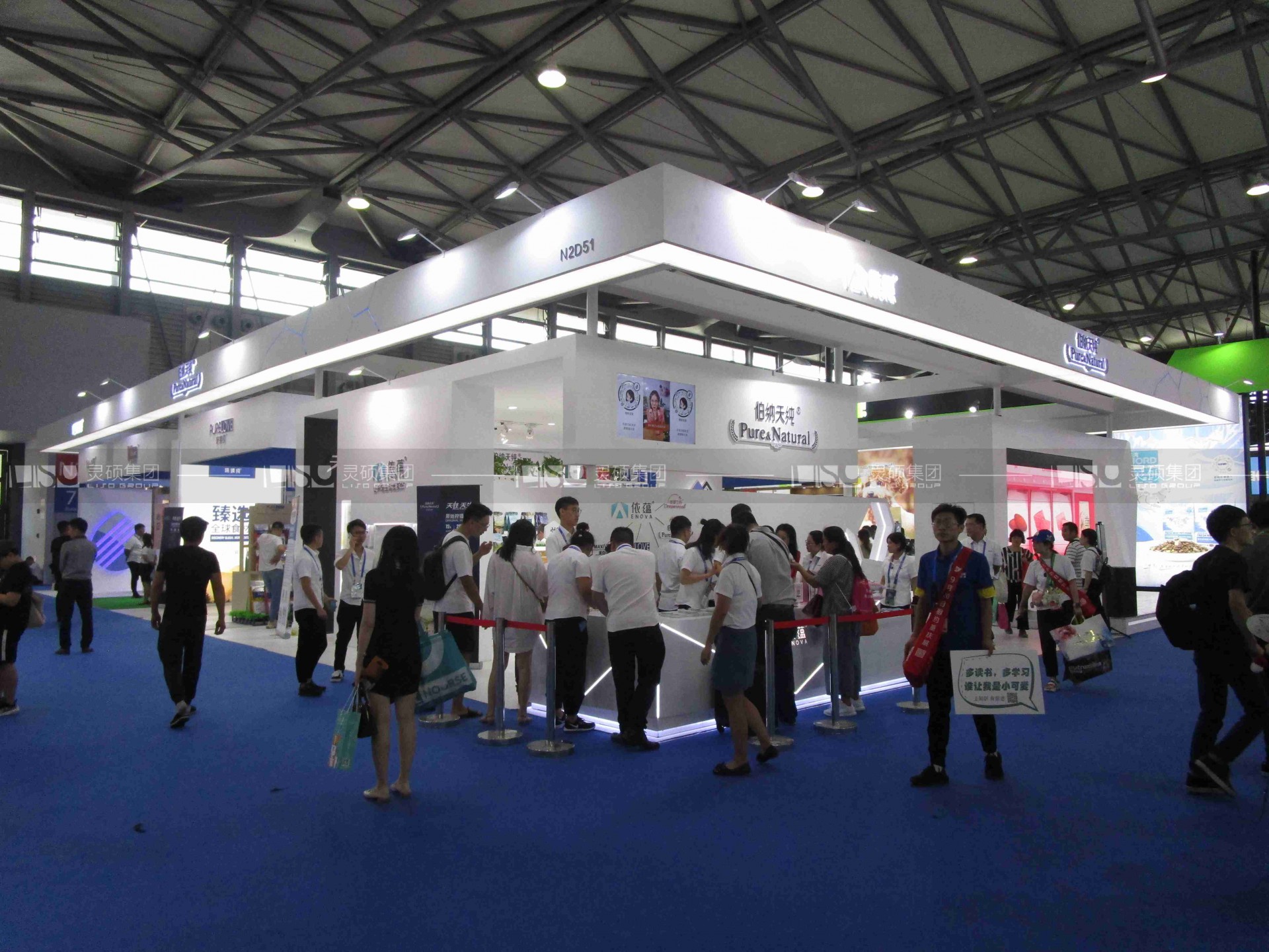 依蘊(yùn)-寵物展展臺(tái)設(shè)計(jì)搭建案例