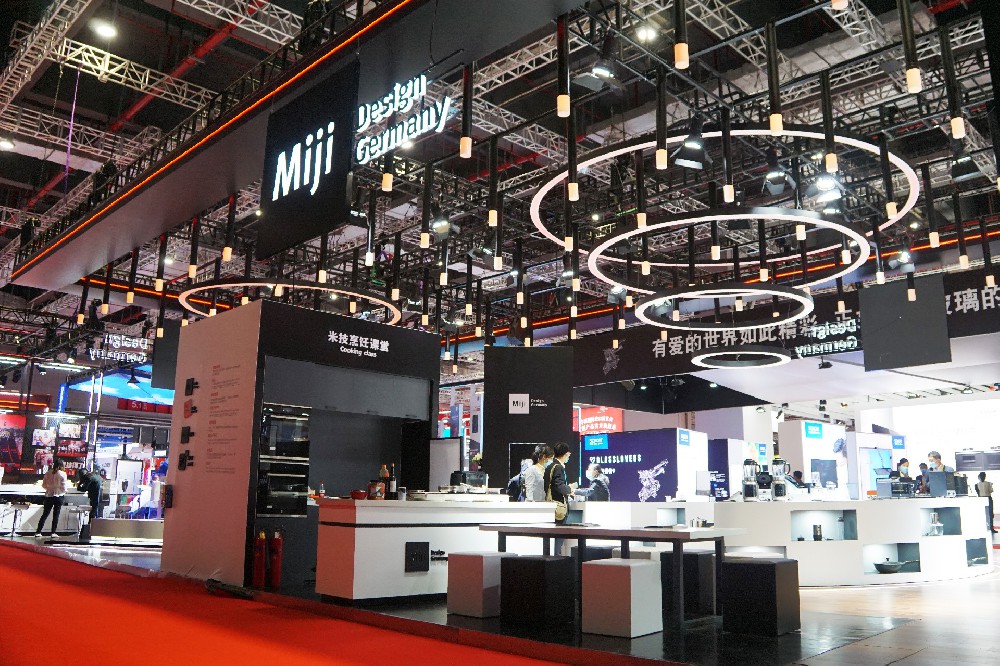 參加服裝展會(huì)，展臺(tái)設(shè)計(jì)需要注意哪些方面