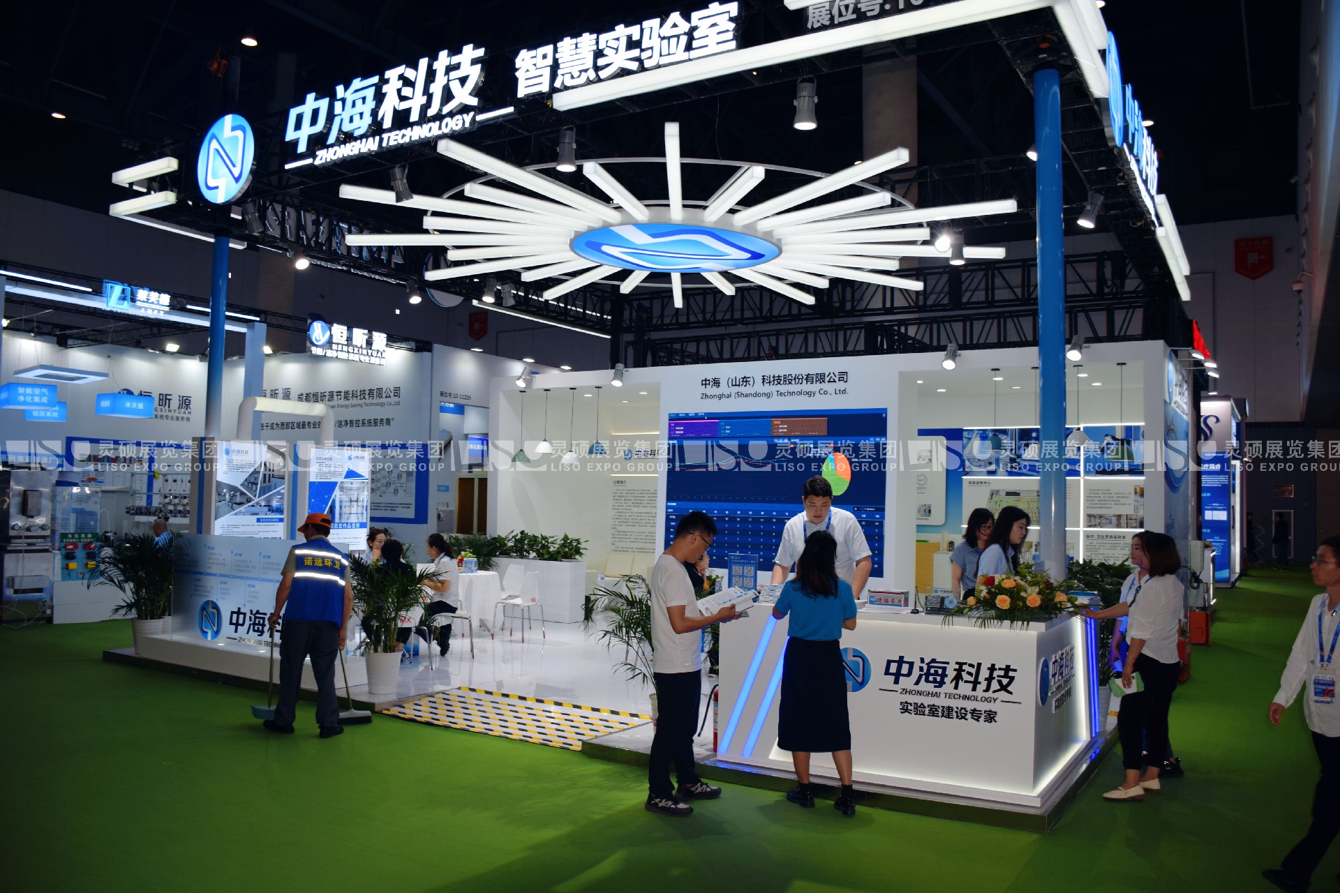 醫(yī)院建設大會展臺設計搭建案例-中?？萍? title=