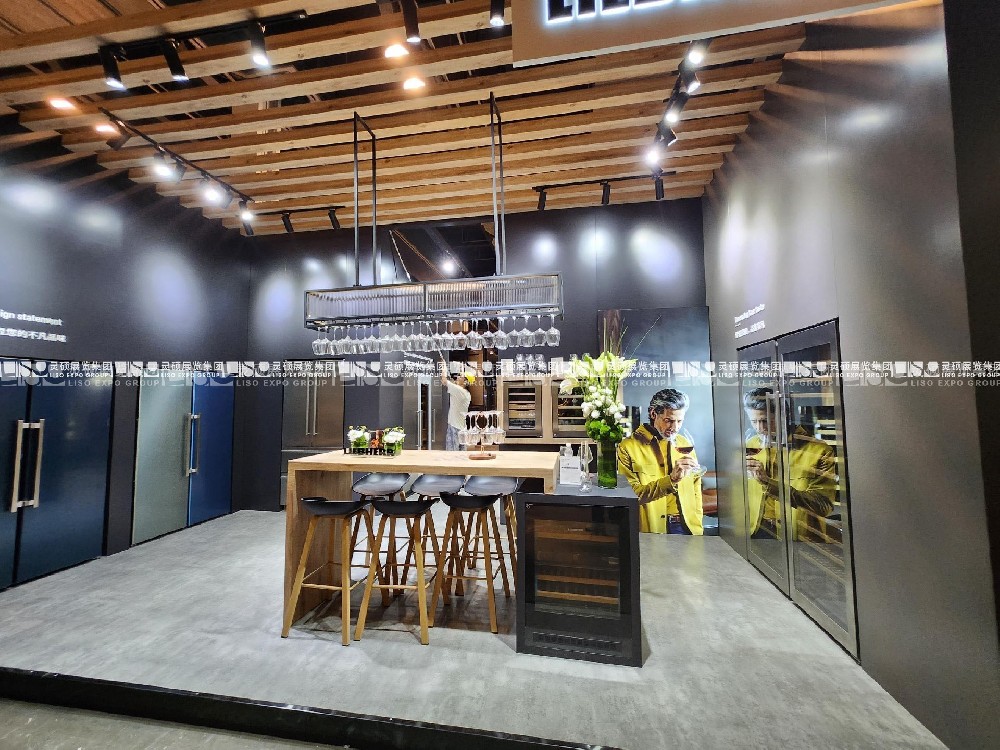 展臺展覽設(shè)計(jì)：創(chuàng)意無限，引領(lǐng)未來展覽新風(fēng)尚